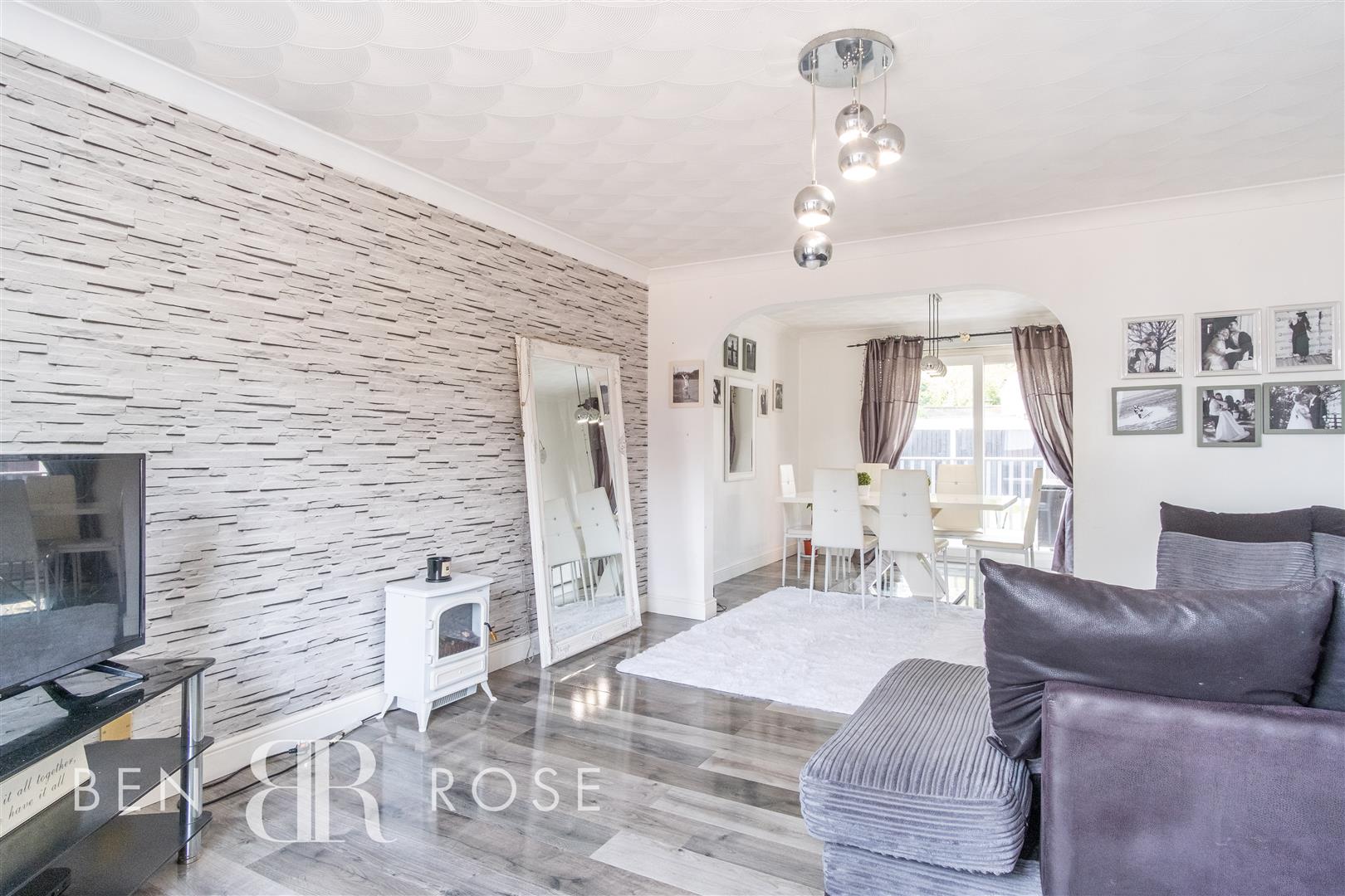 Ridge Way, Preston